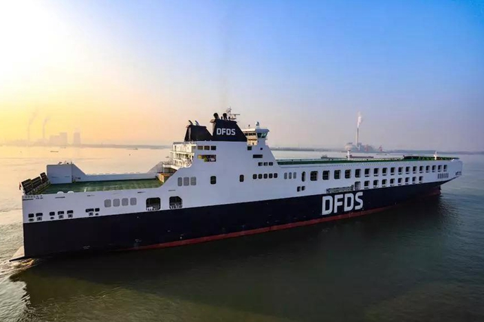 金陵船厂交付的6700米车道货物滚装船（2020年1月）.jpg